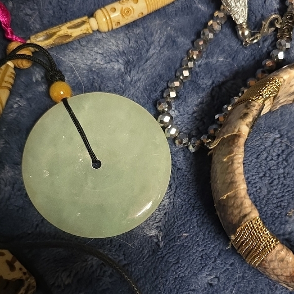 Elegant Gold and Silver Women's Jewelry Set - Picture 2 of 12